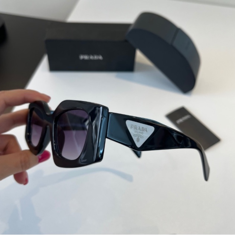 Prada Black Square-Frame Sunglasses with Gradient Lenses - Picture 9 of 9